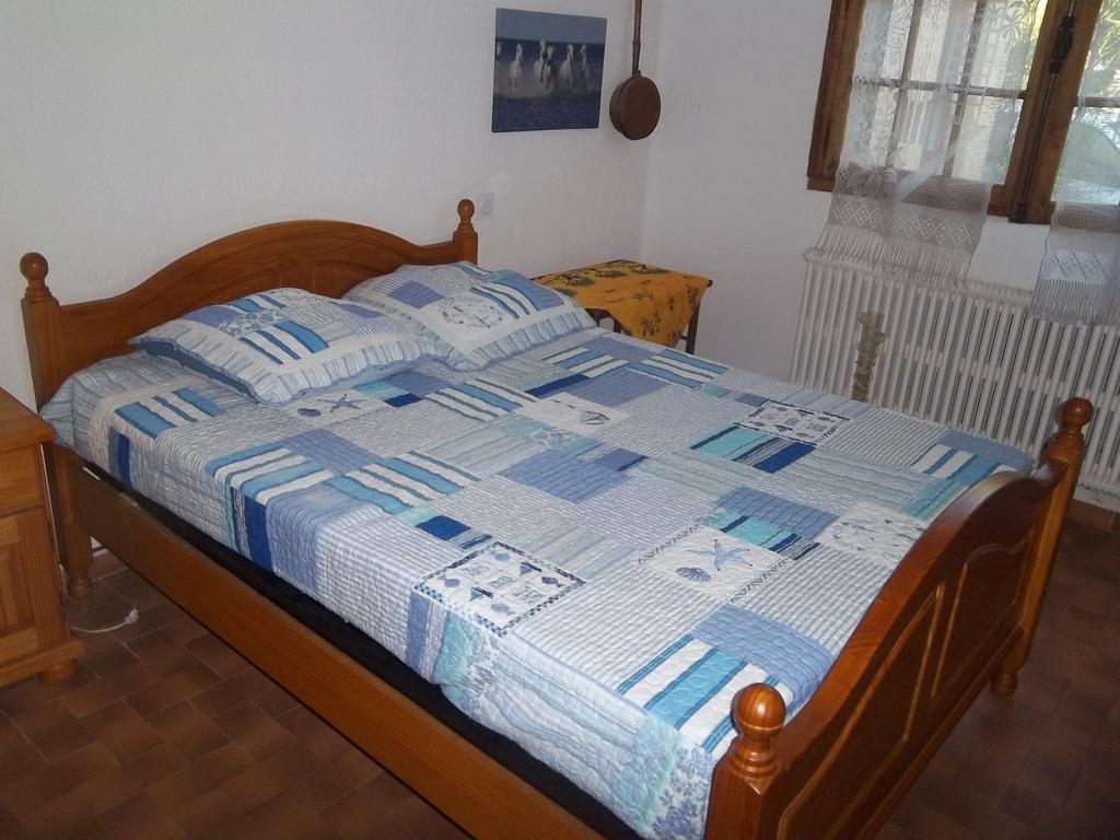 B&B Le Petit Frigouye Rochefort-du-Gard Rum bild